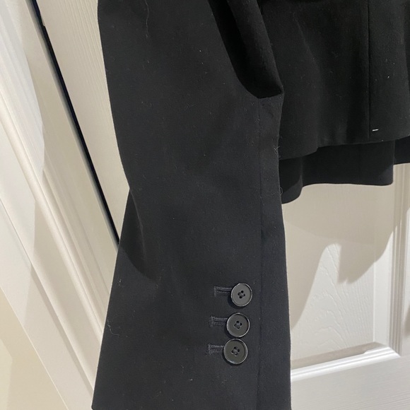 White House black market signature blazer. - Picture 4 of 5